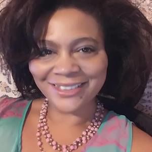 Meet your Posher, Jenevette